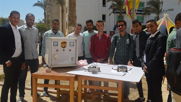 طلاب جامعة بني سويف