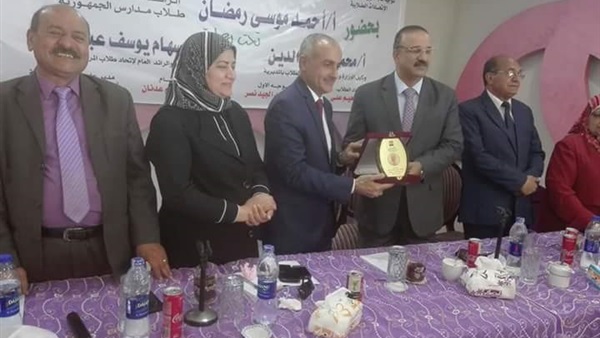لقاء وكيل وزارة التربية