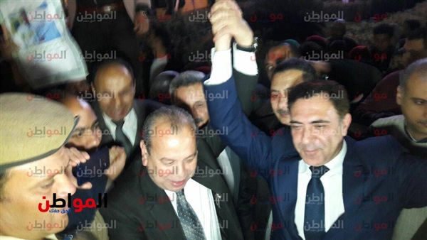 محافظ دمياط يحتفل