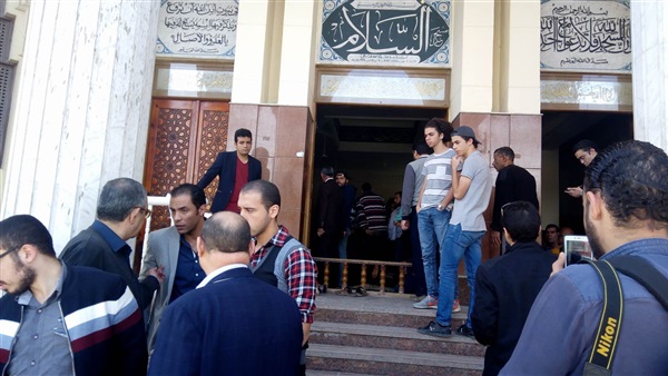 تشييع جنازة العراب