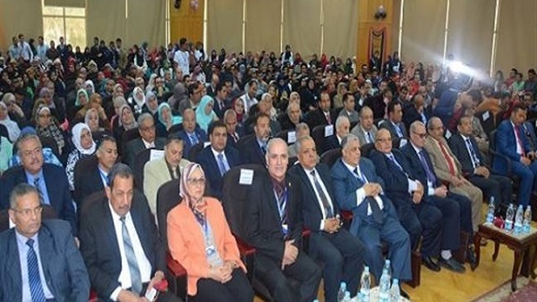 منتدى الشباب العربى