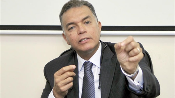 وزير النقل هشام عرفات