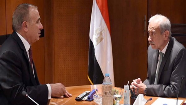 رئيس الوزراء ووزير