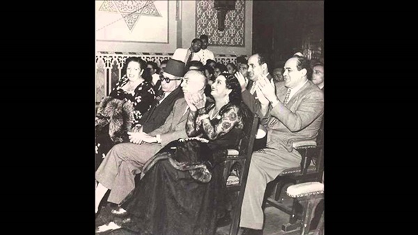 أم كلثوم و مصطفي