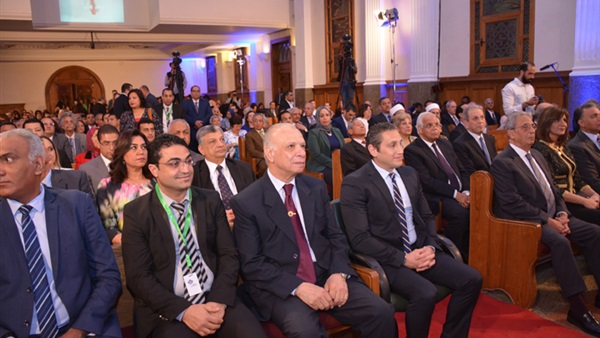 محافظ القاهرة: يهنئ