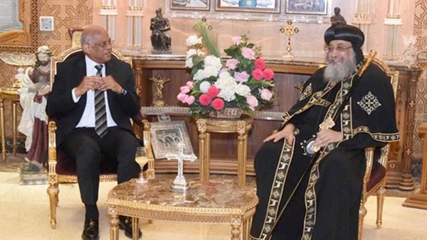 الدكتور علي عبد العال