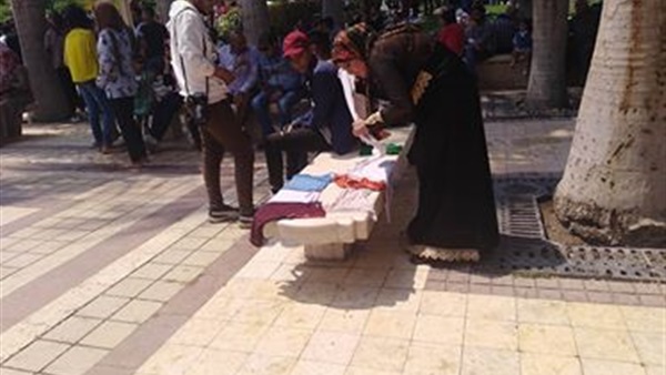 مقاعد حديقة الأزهر