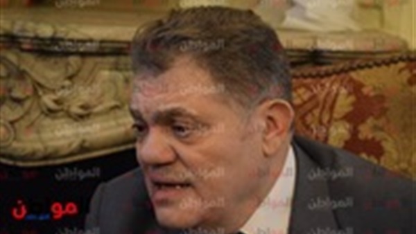 صور الدكتور السيد