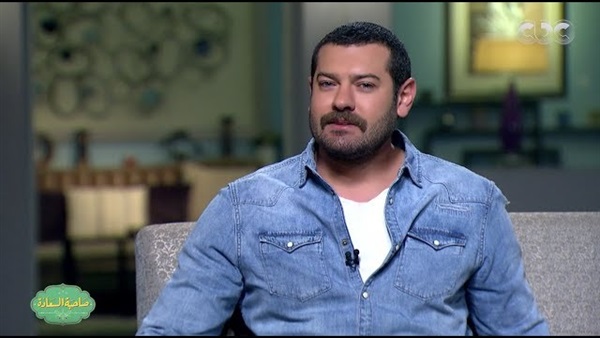 عمرو يوسف