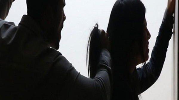 مشاجرة بين رجل وزوجته