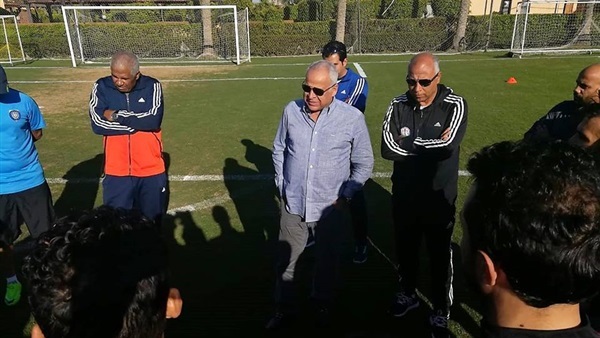 فرج عامر رئيس نادي