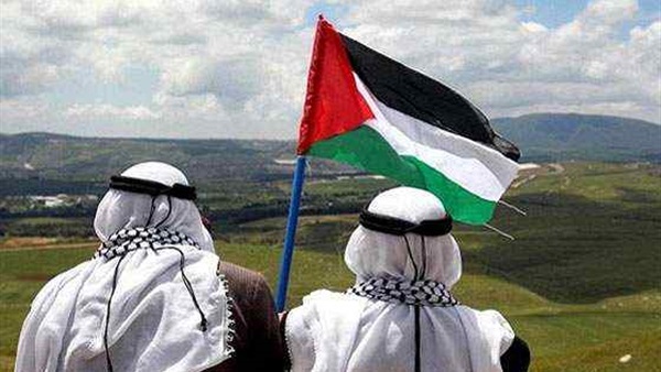 فلسطينيون
