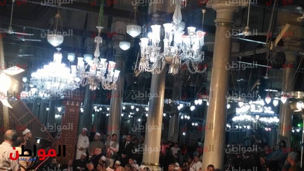 وزير الأوقاف في المسجد
