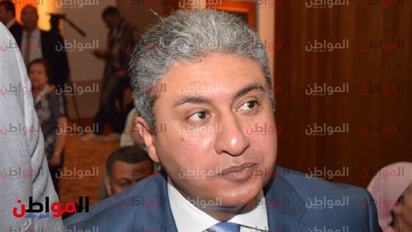 وصول وزير الطيران