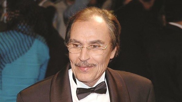 عزت العلايلي