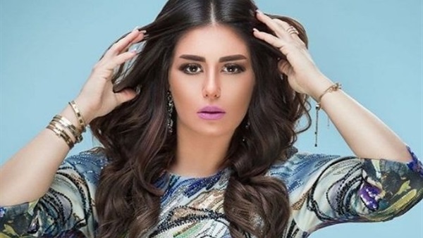 منة فضالي