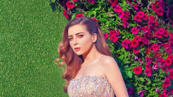 مي عز الدين