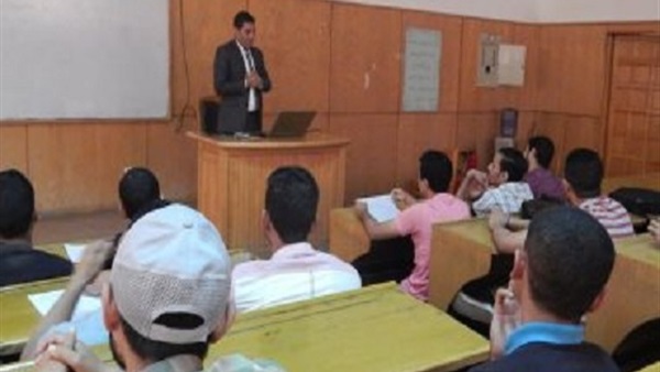 جانب من الندوة