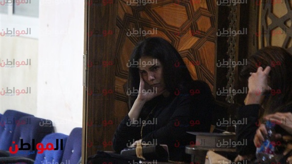 دنيا عبدالعزيز