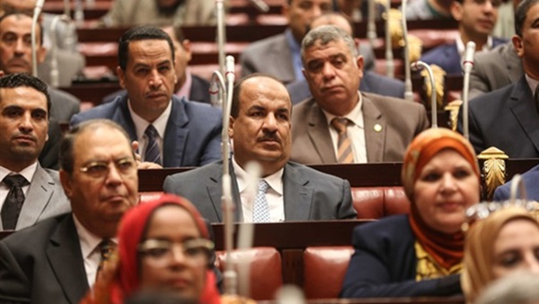 أحمد أبو علم عضو