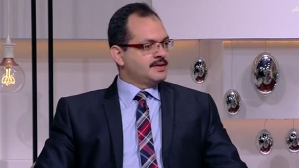 مصطفى عبد الستار