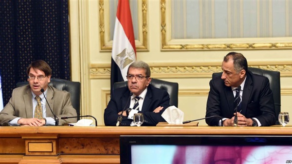 عمرو الجارحي وطارق
