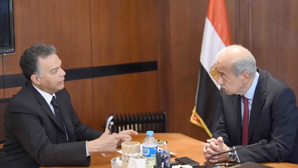 رئيس الوزراء ووزير