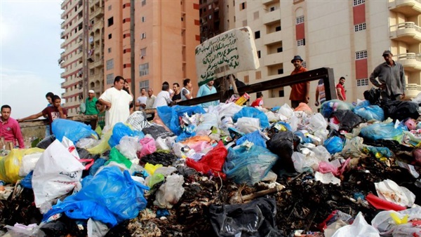 انتشار القمامة فى