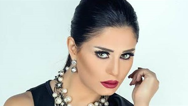 منة فضالي