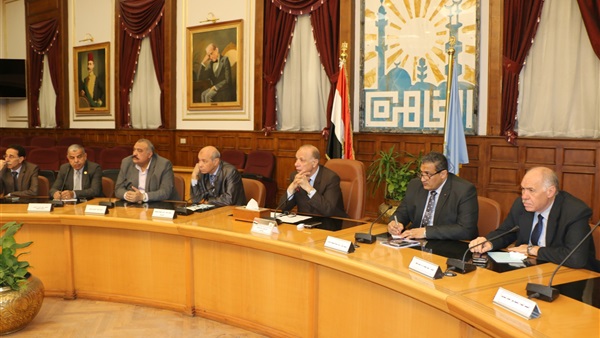 اجتماع محافظ القاهرة