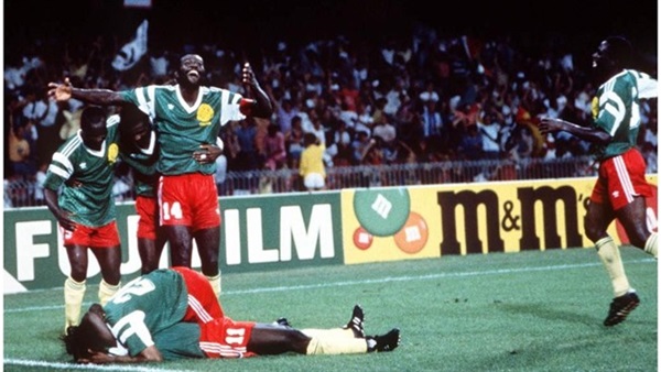 منتخب الكاميرون 1990