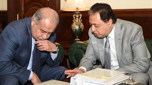 رئيس الوزراء - وزير