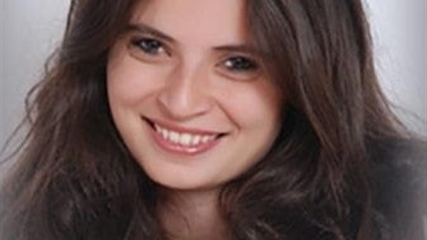 لمياء كامل