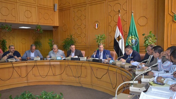 اجتماع محافظ الإسماعيلية