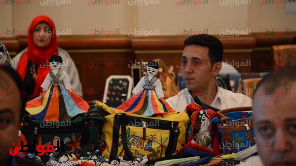 معرض للصناعات اليدوية