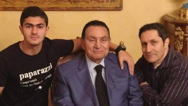 صورة مبارك في عيد