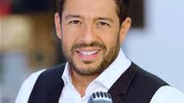 حماقي وفريقه