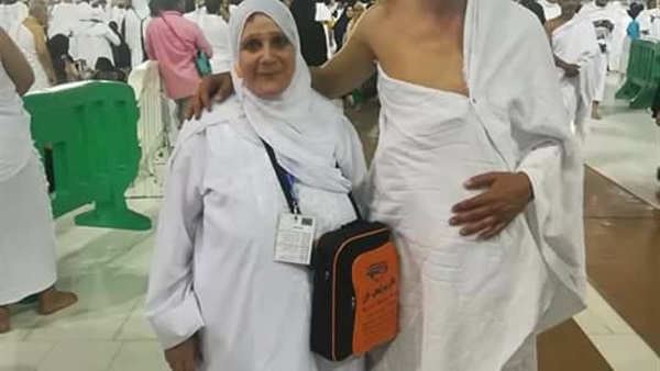 المحامى ووالدتة