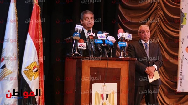 خالد عبد العزيز