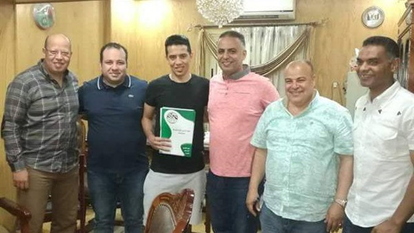تريكه لاعب منتخب