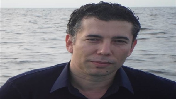الكاتب محمد الفخراني