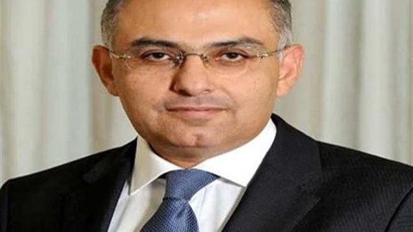السفير أشرف سلطان