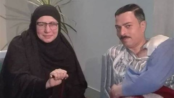 الفنان أحمد إبراهيم