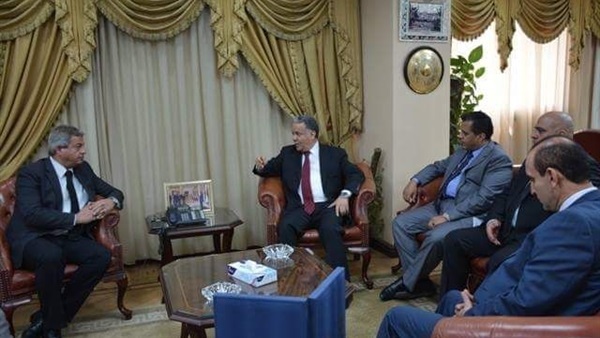 وزير الشباب والرياضة
