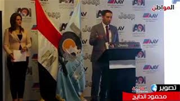 الفريق عبد العزيز
