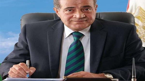وزير التموين على