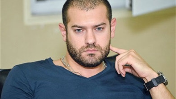 عمرو يوسف