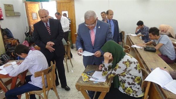 تفقد الامتحانات