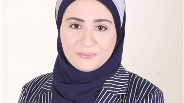 الدكتور نادية عمارة