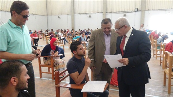 تفقد الامتحانات